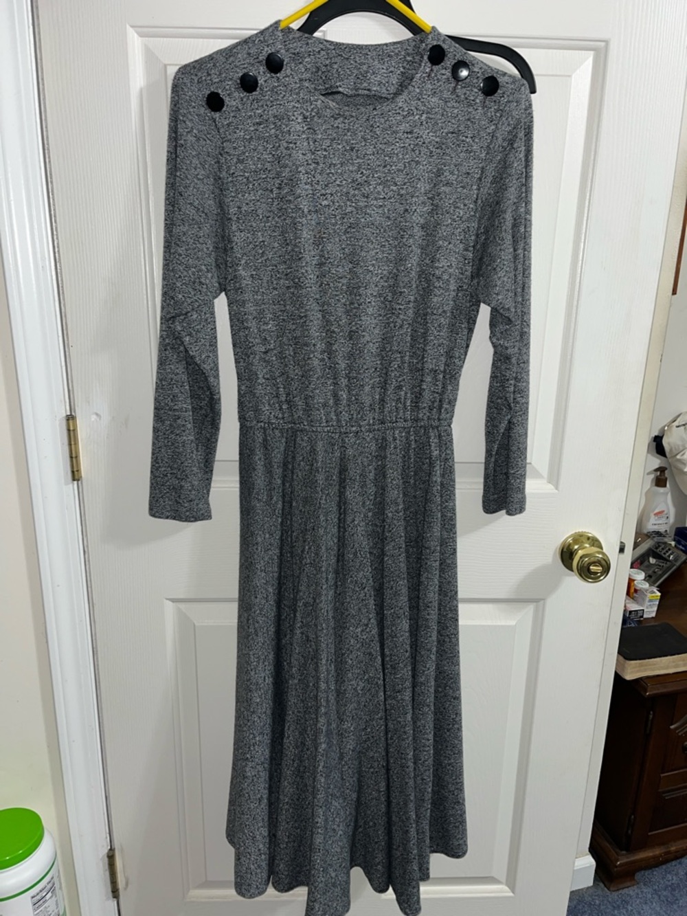 Women's Gray Long Sleeve Button-Shoulder Midi Dress
